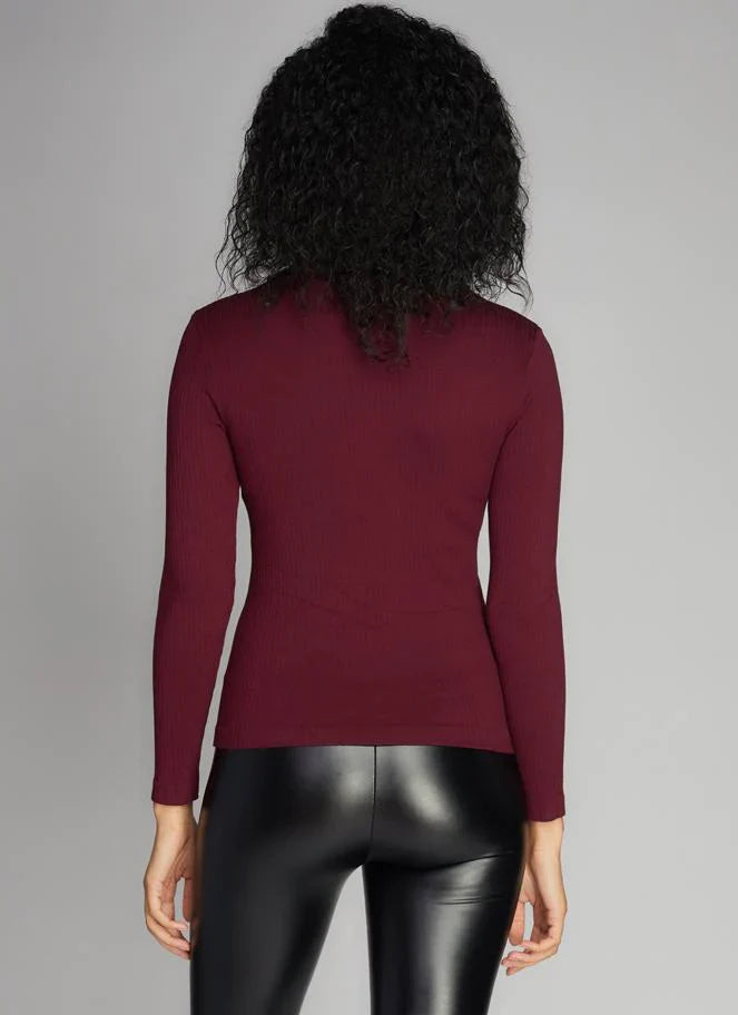 WOMEN'S C'EST MOI SEAMLESS RIB L/S TURTLENECK TOP/ BORDEAUX