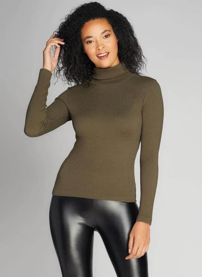 WOMEN'S C'EST MOI SEAMLESS RIB L/S TURTLENECK TOP/ OLIVE