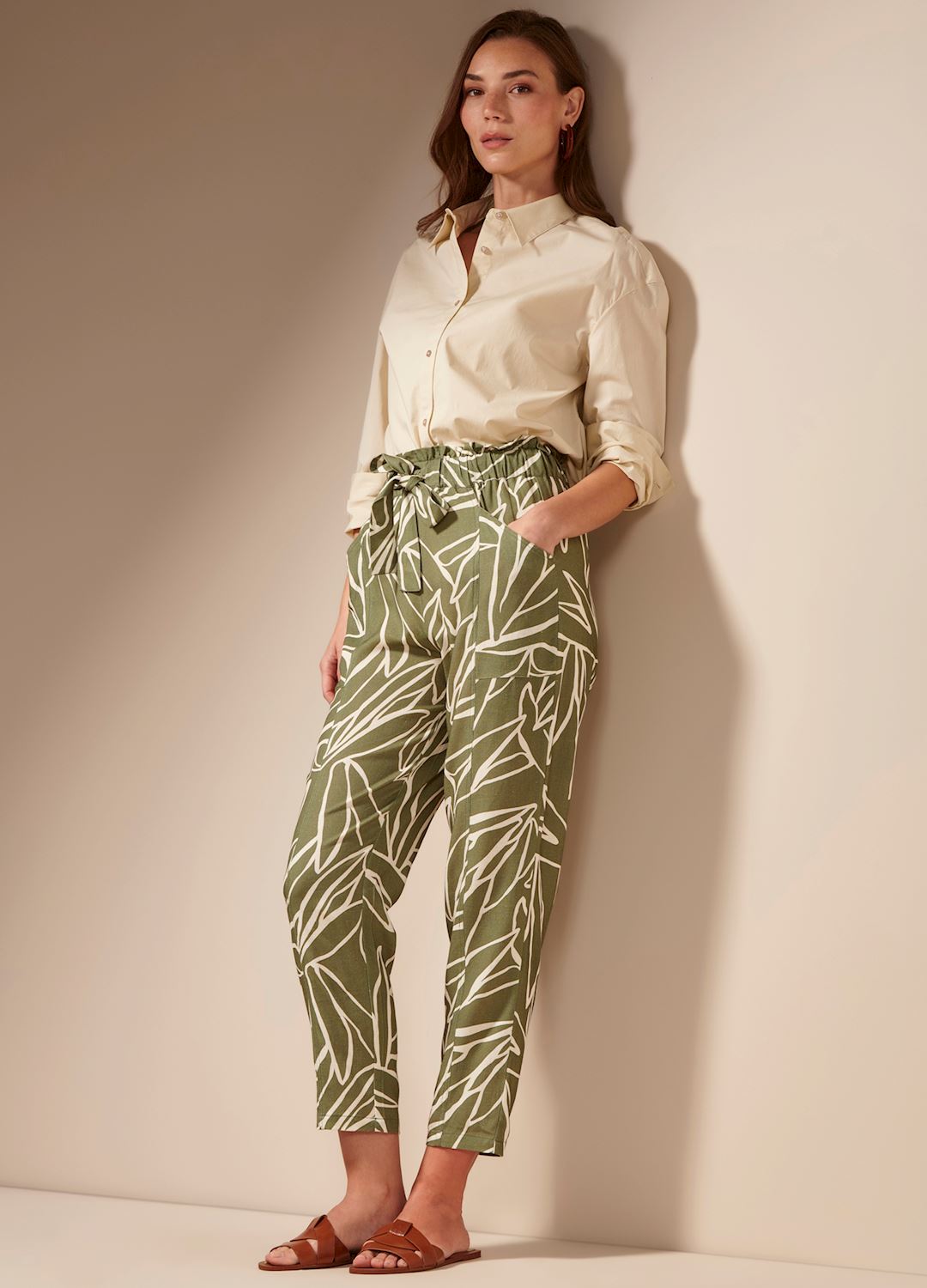 WOMEN'S CHARLIE PAIGE LAURIE POCKET PANT IN A LINEN BLEND