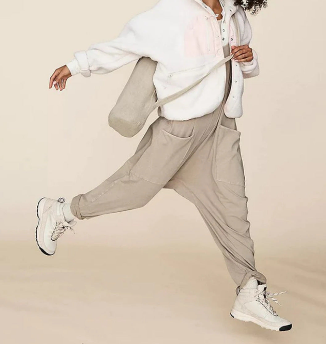 Summer Women's Loose Sleeveless Jumpsuits Spaghetti Strap Stretchy Long Pant Romper Jumpsuit With Pockets Zipper