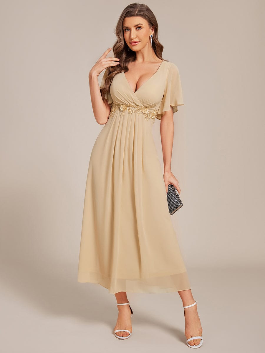 ever DAHLIA|V-Neck Chiffon Midi Wedding Guest Dress with Waist Applique(Final Sale)