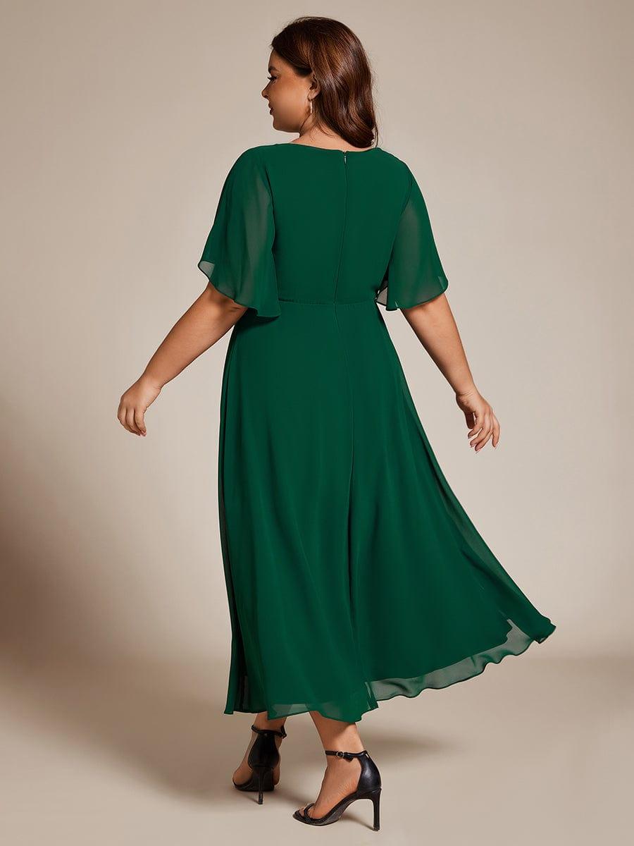 pretty DAHLIA|Plus Size V-Neck Chiffon Midi Wedding Guest Dress with Waist Applique(Final Sale)