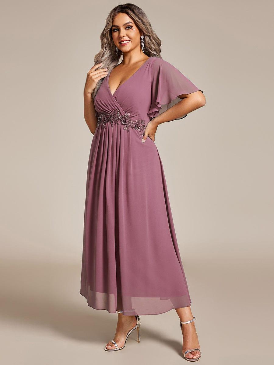 ever DAHLIA|V-Neck Chiffon Midi Wedding Guest Dress with Waist Applique(Final Sale)