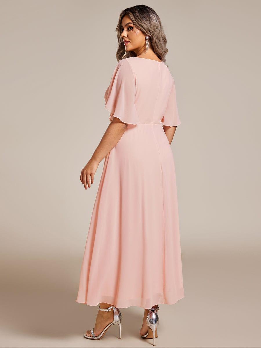 pretty DAHLIA|Plus Size V-Neck Chiffon Midi Wedding Guest Dress with Waist Applique(Final Sale)