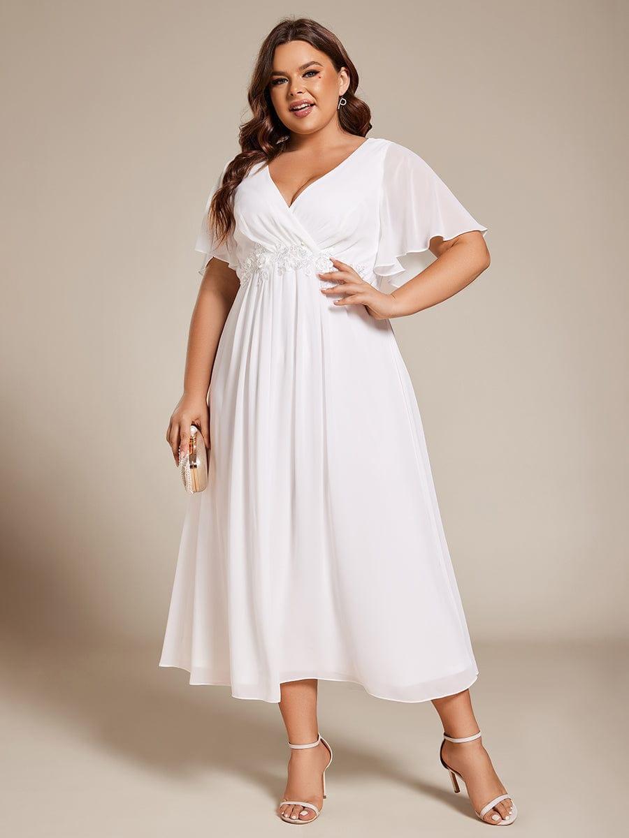 pretty DAHLIA|Plus Size V-Neck Chiffon Midi Wedding Guest Dress with Waist Applique(Final Sale)
