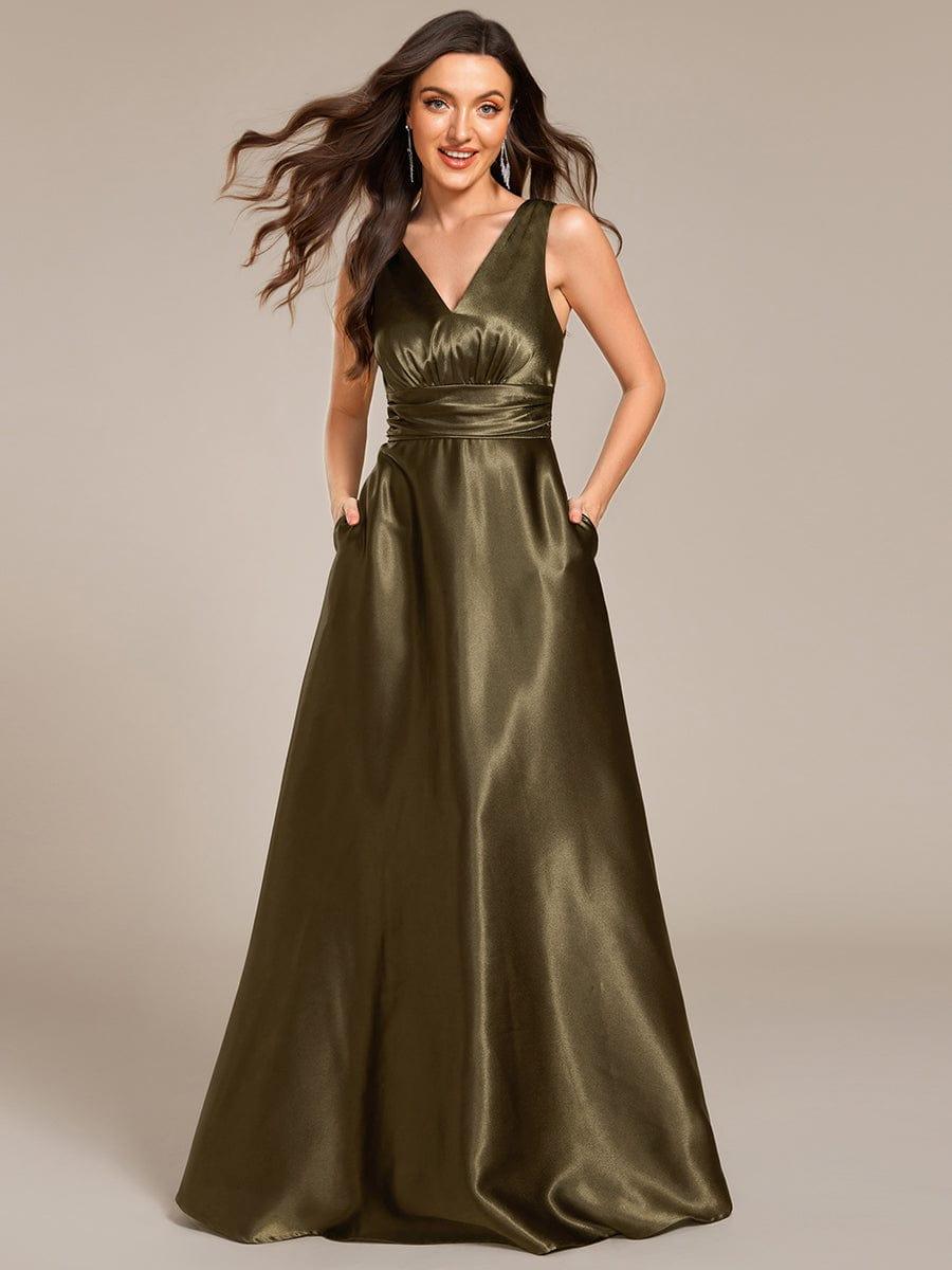 ever INDY|Sleeveless Empire Waist Satin Maxi Bridesmaid Dress With Pockets