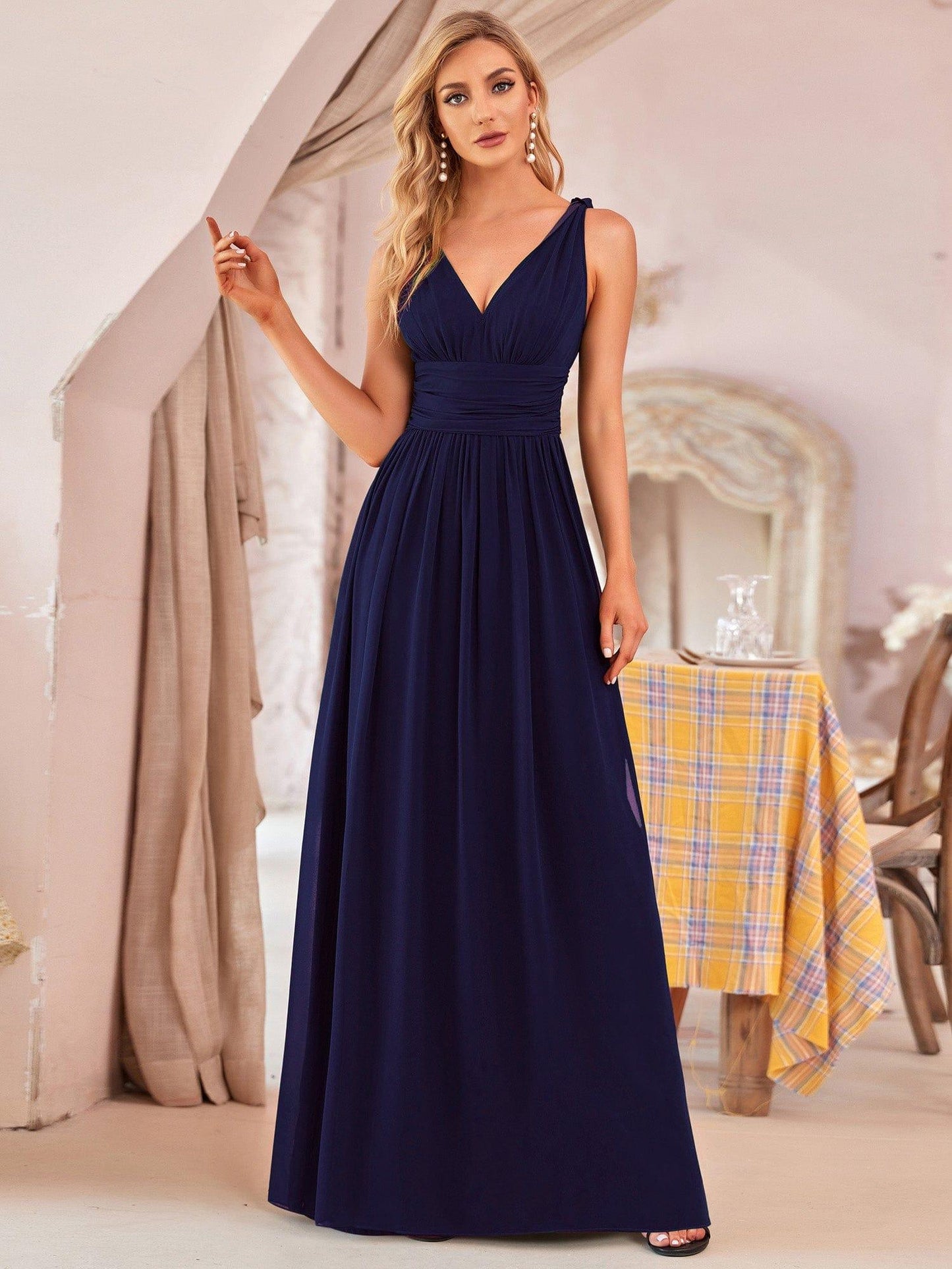 ever HUSH|V Neck Sleeveless Pleated Chiffon Evening Dress