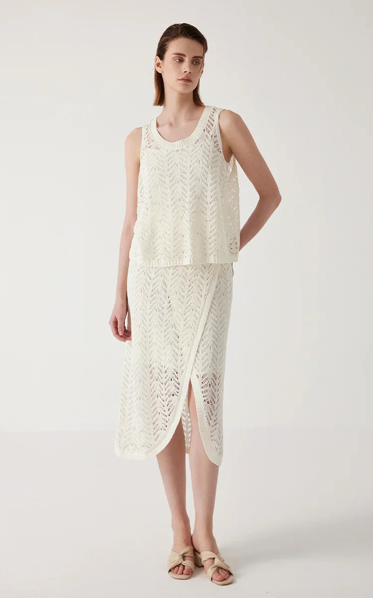 Women’s Premium 100% Linen Summer Vest – Elegant & Fashionable Lightweight Luxury Sleeveless Top for Ladies' Wardrobe