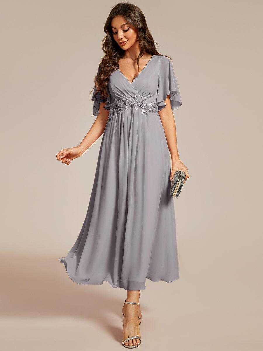 ever DAHLIA|V-Neck Chiffon Midi Wedding Guest Dress with Waist Applique(Final Sale)