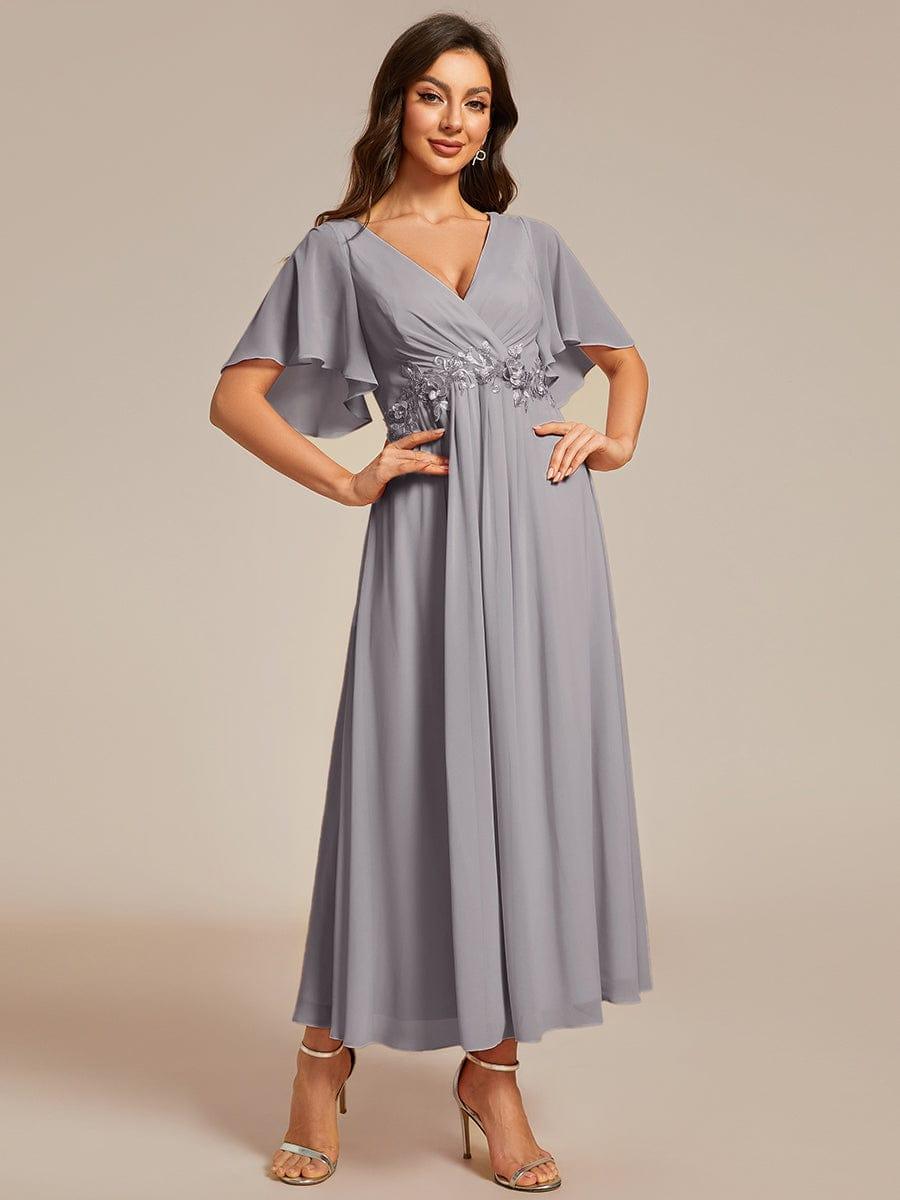 ever DAHLIA|V-Neck Chiffon Midi Wedding Guest Dress with Waist Applique(Final Sale)