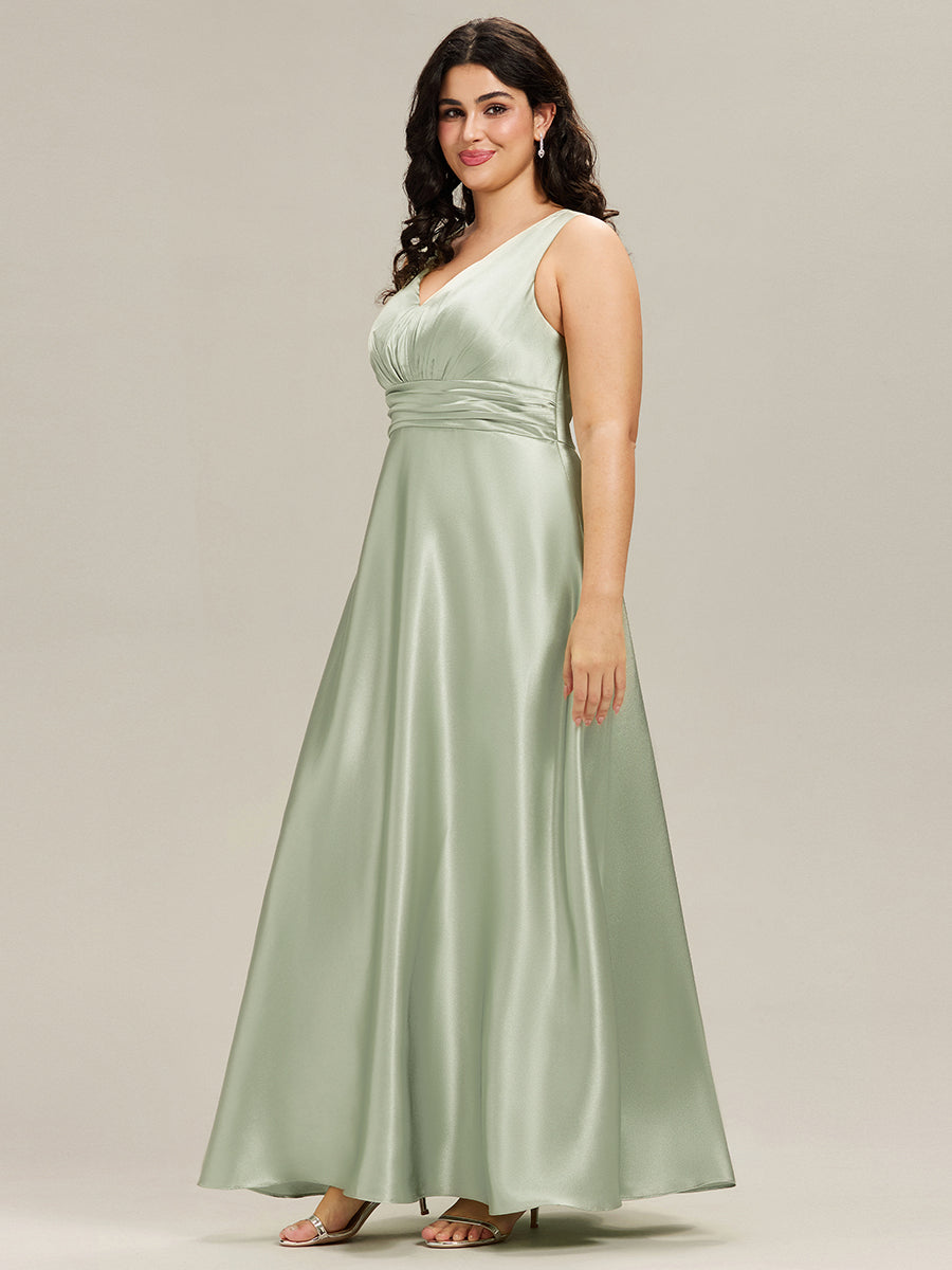 ever INDY|Sleeveless Empire Waist Satin Maxi Bridesmaid Dress With Pockets