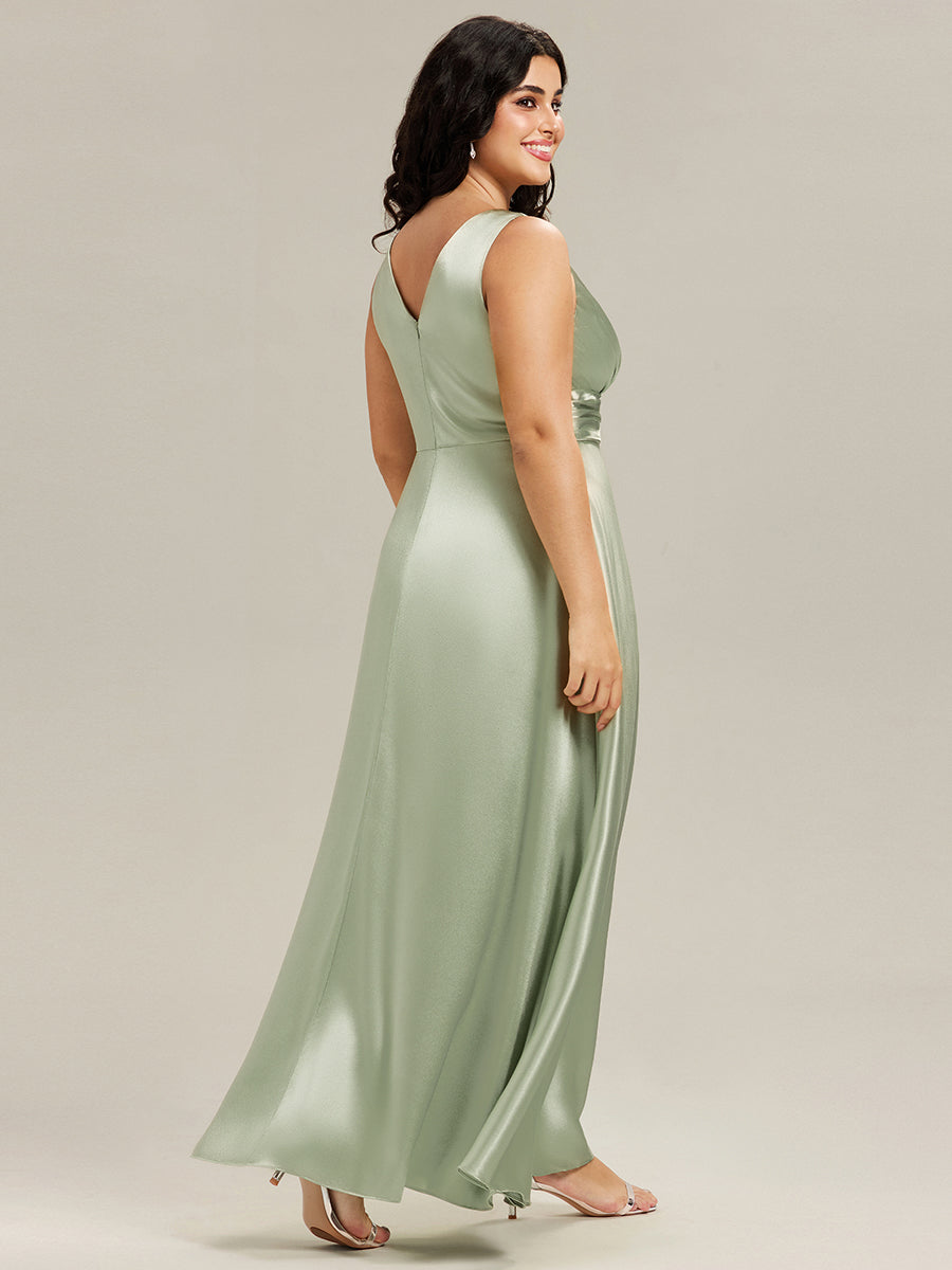 ever INDY|Sleeveless Empire Waist Satin Maxi Bridesmaid Dress With Pockets