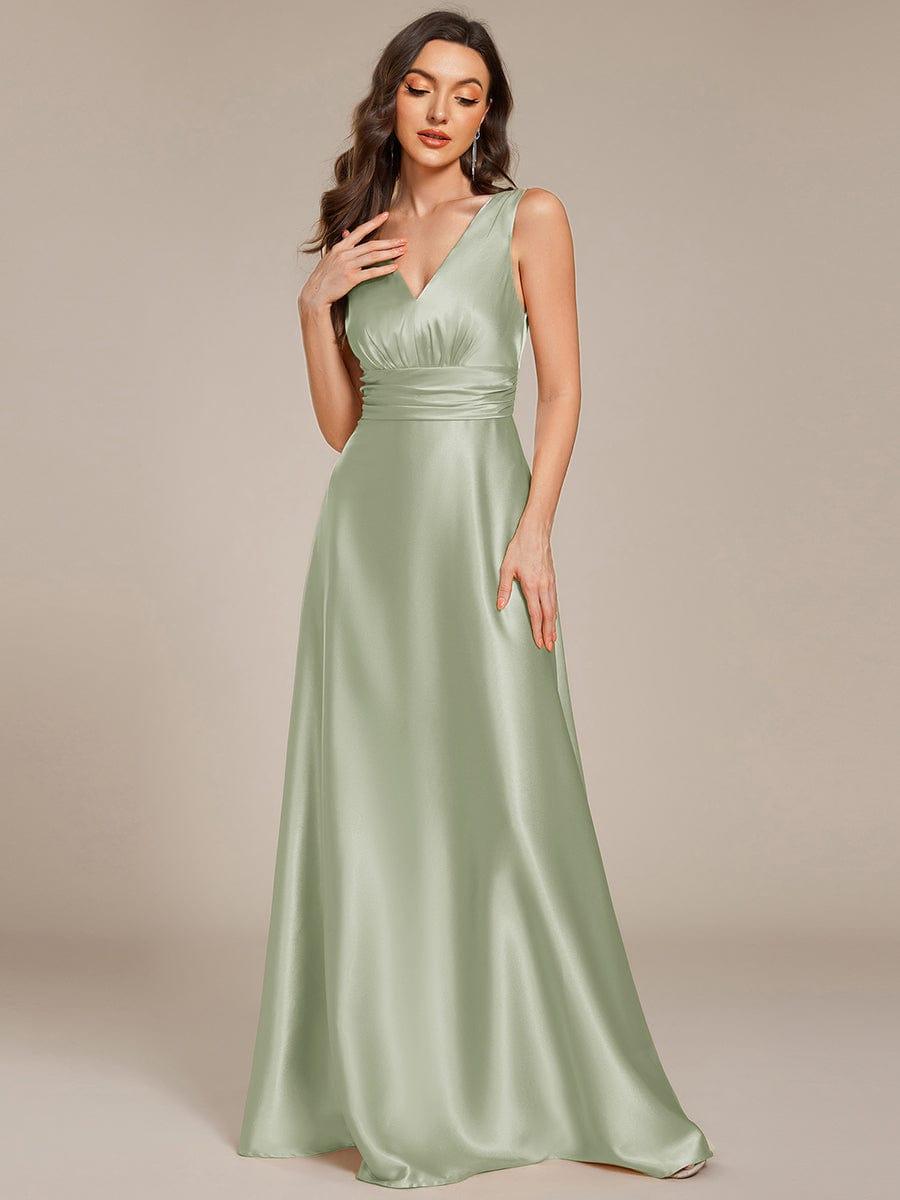 ever INDY|Sleeveless Empire Waist Satin Maxi Bridesmaid Dress With Pockets